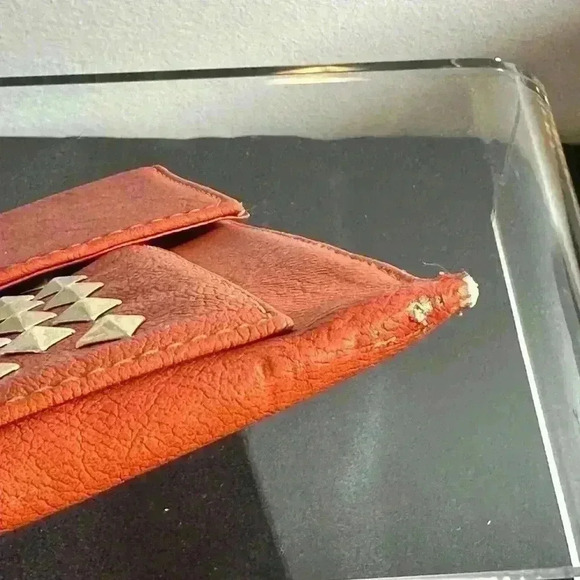 MMS orange studded clutch bag - Picture 5 of 8